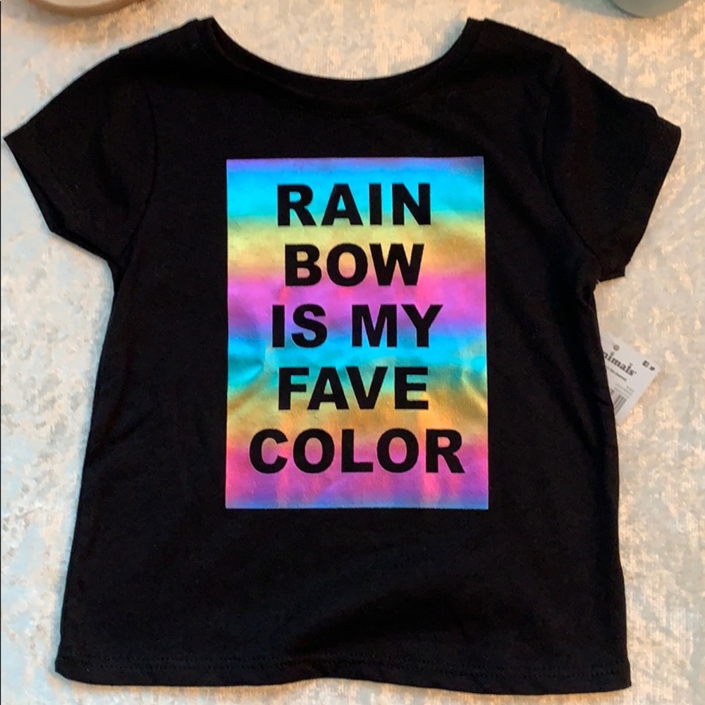 🦋 2T Rainbow is my fave color tee NWT